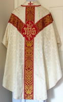 White Gothic Chasuble traditional, silk damask GL004